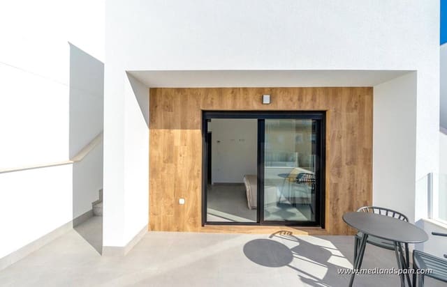 3 slaapkamer Villa te koop in Torre de la Horadada, Pilar de la Horadada met zwembad garage - € 380.000 (Ref: 10125069)