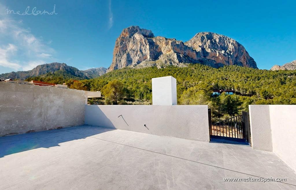 Chalet de 3 habitaciones en Polop en venta con piscina garaje - 598.125 € (Ref: 10133589)