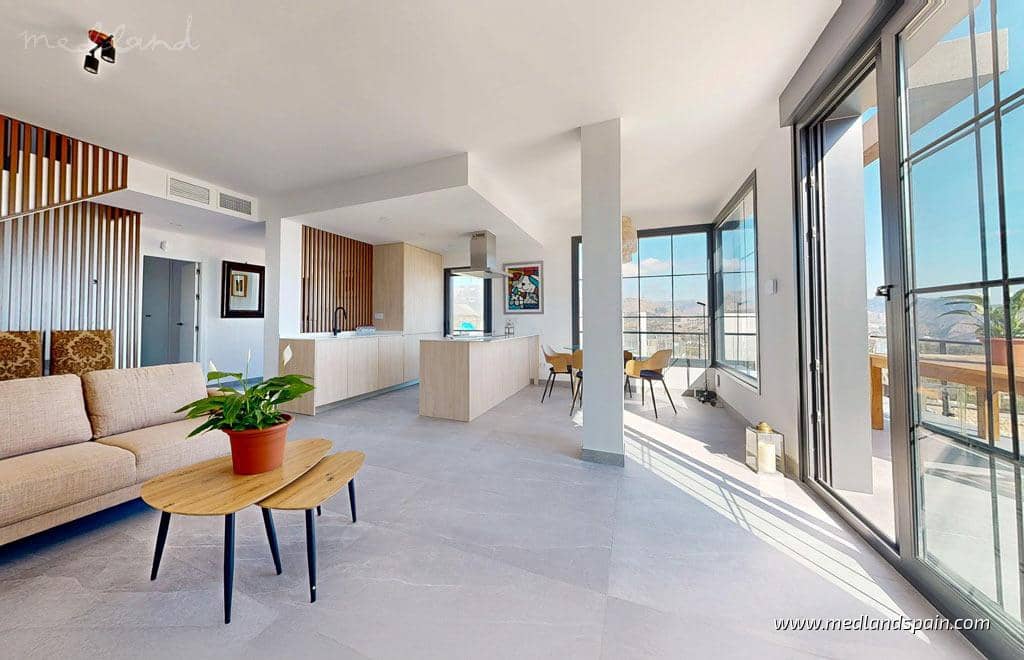 3 sovrum Villa till salu i Polop med pool garage - 725 000 € (Ref: 10133593)