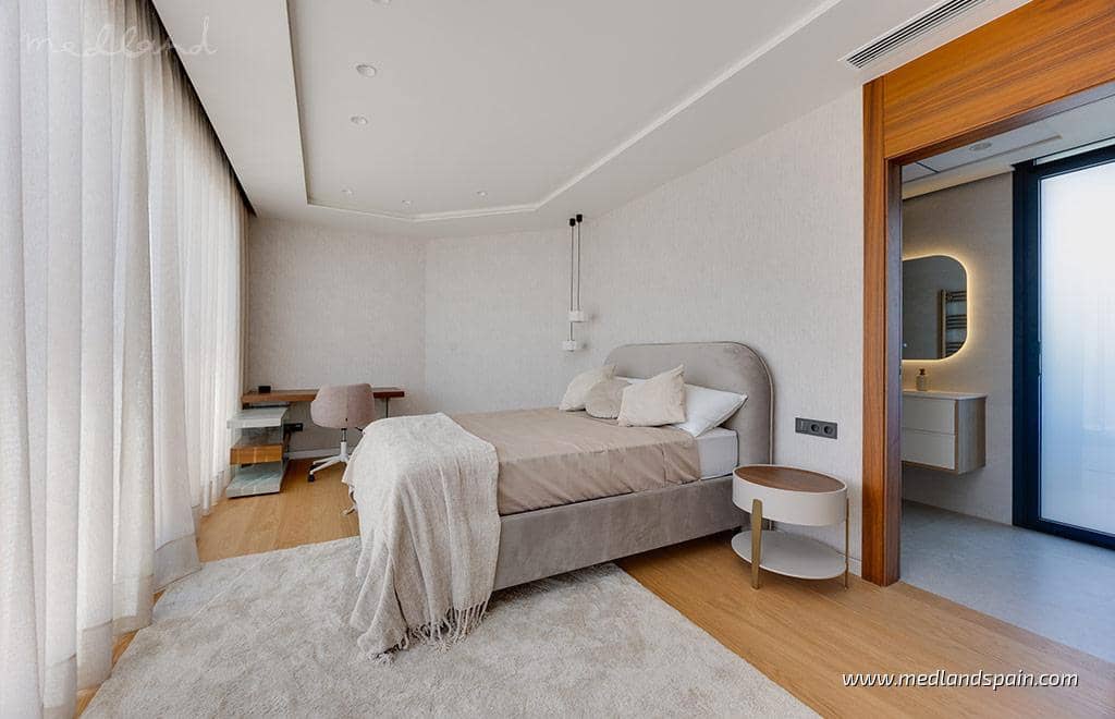 4 chambre Villa/Maison à vendre à Ciudad Quesada avec piscine garage - 2 650 000 € (Ref: 10156232)