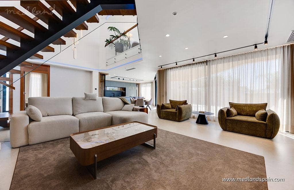 4 chambre Villa/Maison à vendre à Ciudad Quesada avec piscine garage - 2 650 000 € (Ref: 10156232)
