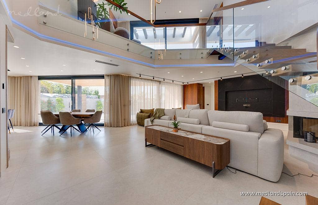 4 chambre Villa/Maison à vendre à Ciudad Quesada avec piscine garage - 2 650 000 € (Ref: 10156232)