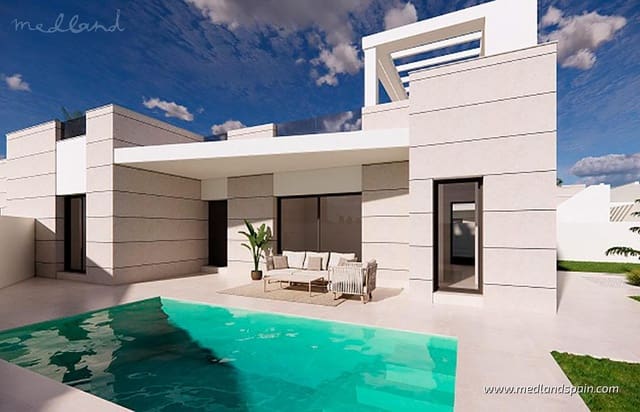 Chalet de 3 habitaciones en Torrevieja en venta con piscina garaje - 799.000 € (Ref: 10160194)