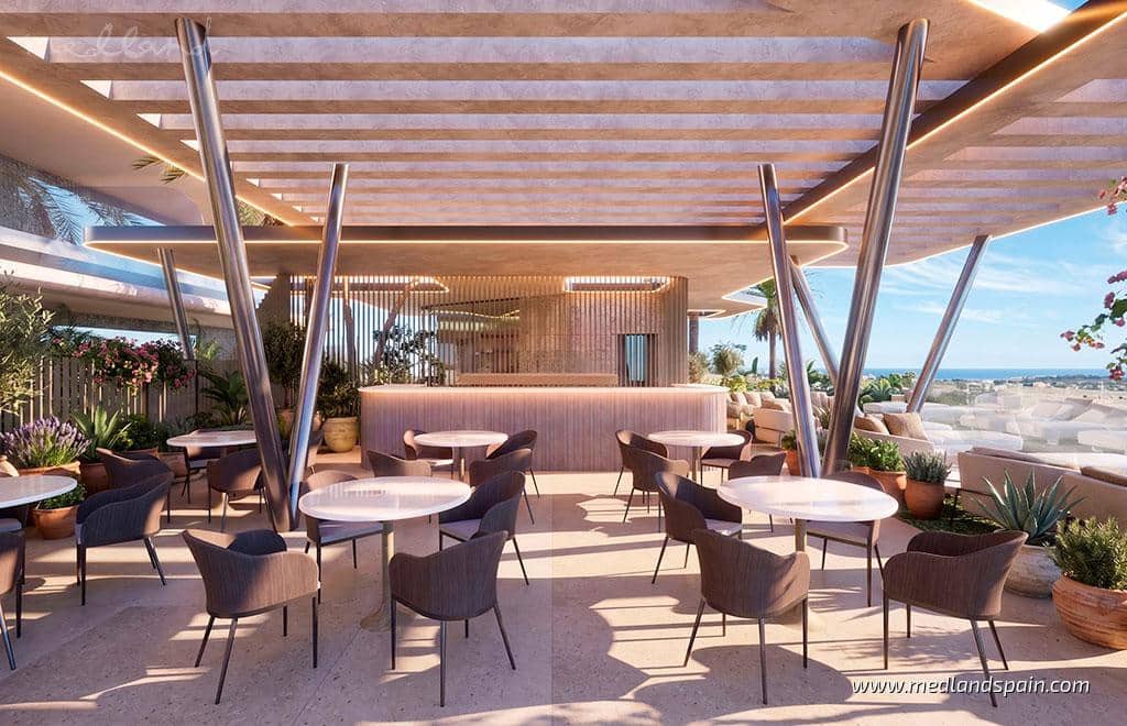 Apartamento de 2 habitaciones en Torremolinos en venta con piscina garaje - 439.000 € (Ref: 10167264)