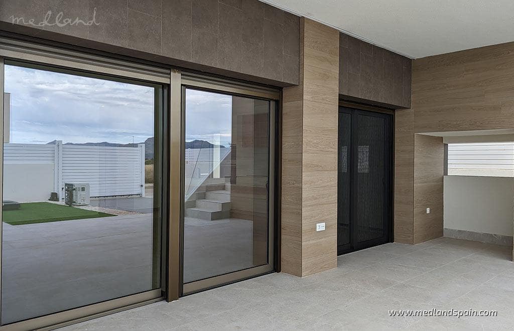 3 slaapkamer Villa te koop in La Romana met zwembad garage - € 430.000 (Ref: 5878581)