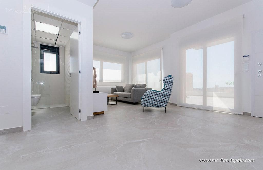 3 sovrum Lägenhet till salu i San Miguel de Salinas med pool - 399 000 € (Ref: 5878714)