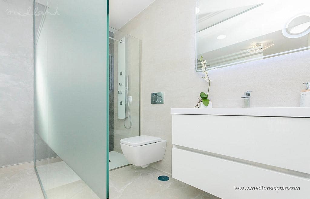 3 sovrum Lägenhet till salu i San Miguel de Salinas med pool - 399 000 € (Ref: 5878714)