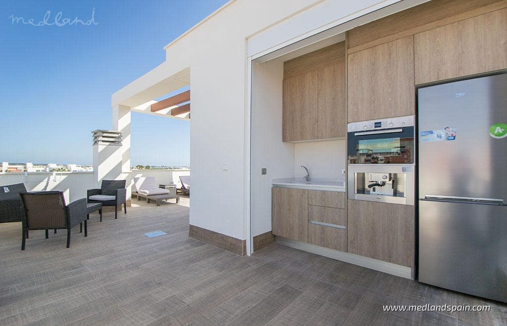 4 makuuhuone Huvila myytävänä paikassa Pueblo Bravo mukana uima-altaan - 649 000 € (Ref: 5878747)