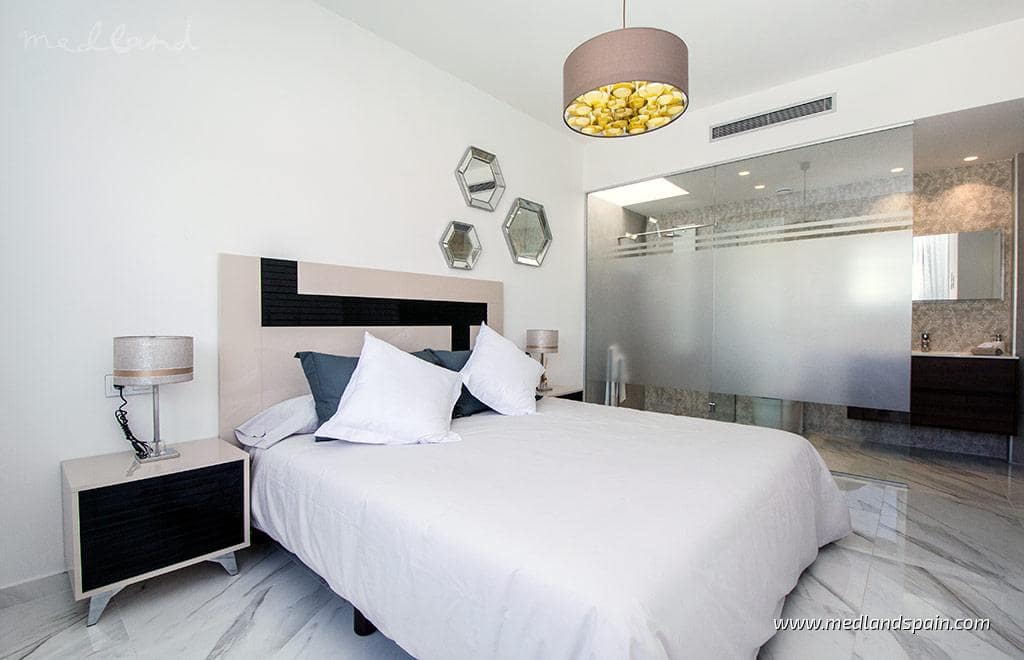 3 bedroom Villa for sale in San Miguel de Salinas with pool garage - € 630,000 (Ref: 5878898)