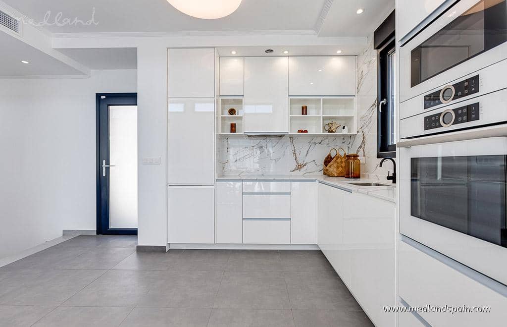 4 soveværelse Villa til salg i La Mata med swimmingpool garage - € 940.000 (Ref: 5878923)