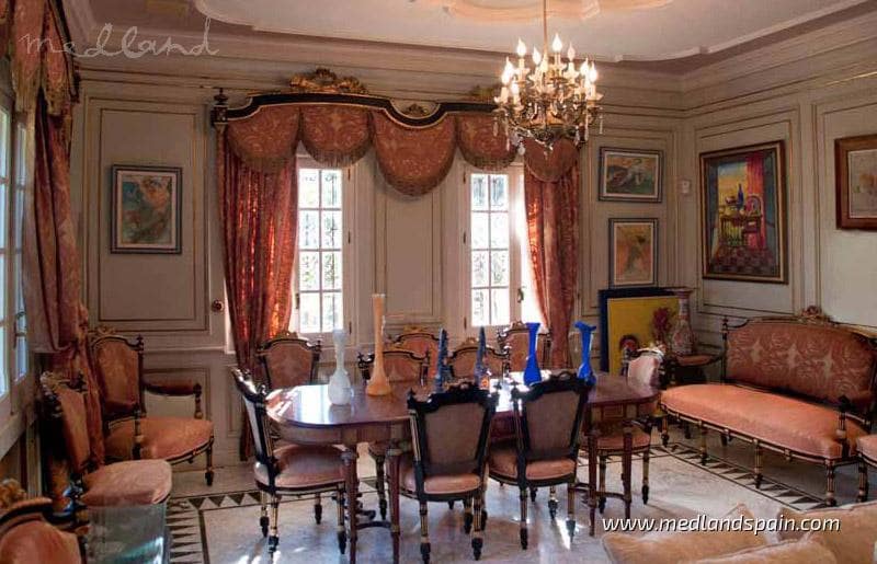 5 slaapkamer Villa te koop in Villamartin met zwembad garage - € 3.200.000 (Ref: 5878940)