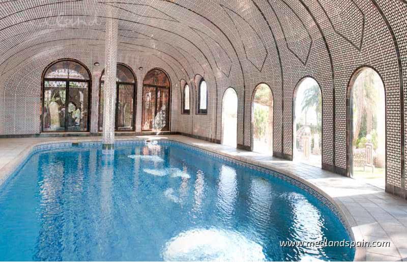 5 slaapkamer Villa te koop in Villamartin met zwembad garage - € 3.200.000 (Ref: 5878940)