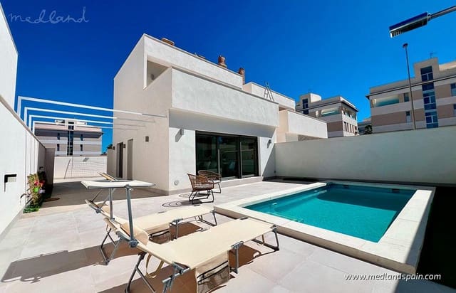 3 makuuhuone Huvila myytävänä paikassa La Zenia, Orihuela mukana uima-altaan 
autotalli - 549 900 € (Ref: 5878954)