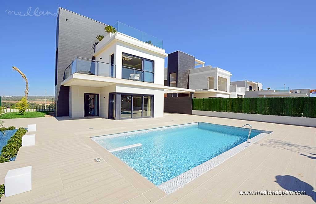4 sypialnia Willa na sprzedaż w Campoamor z basenem - 995 000 € (Ref: 5879246)