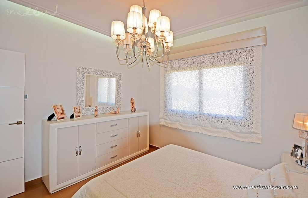 4 sypialnia Willa na sprzedaż w Campoamor z basenem - 995 000 € (Ref: 5879246)
