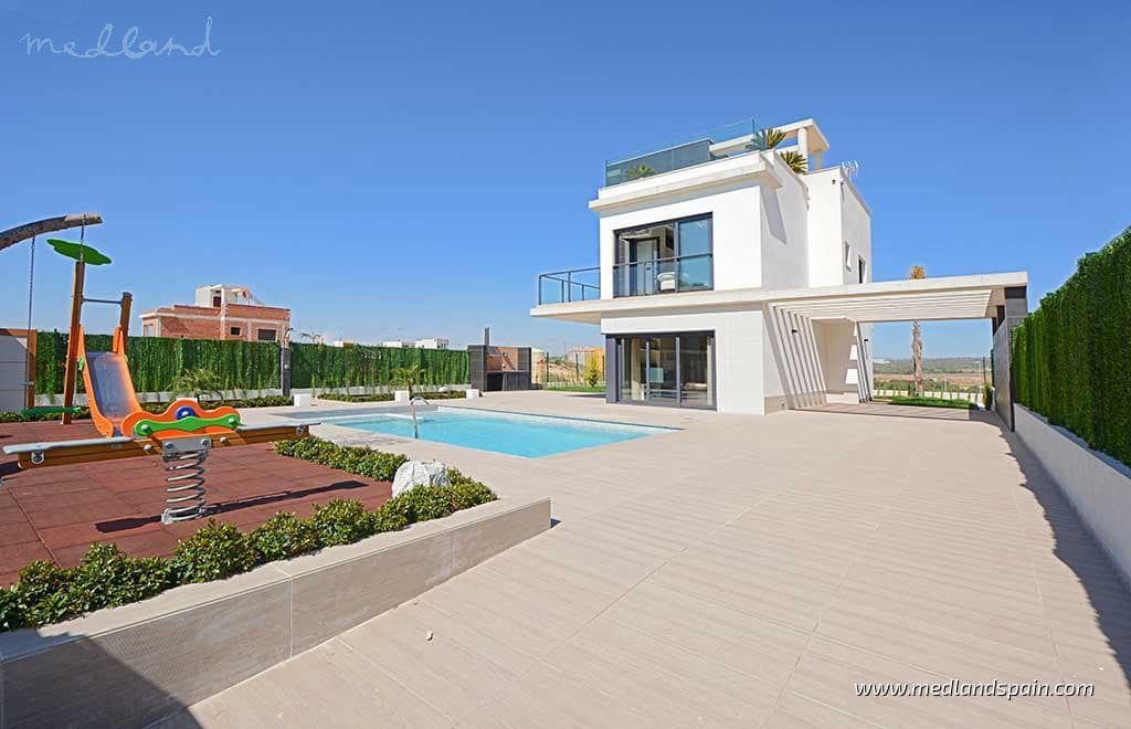 4 sypialnia Willa na sprzedaż w Campoamor z basenem - 995 000 € (Ref: 5879246)