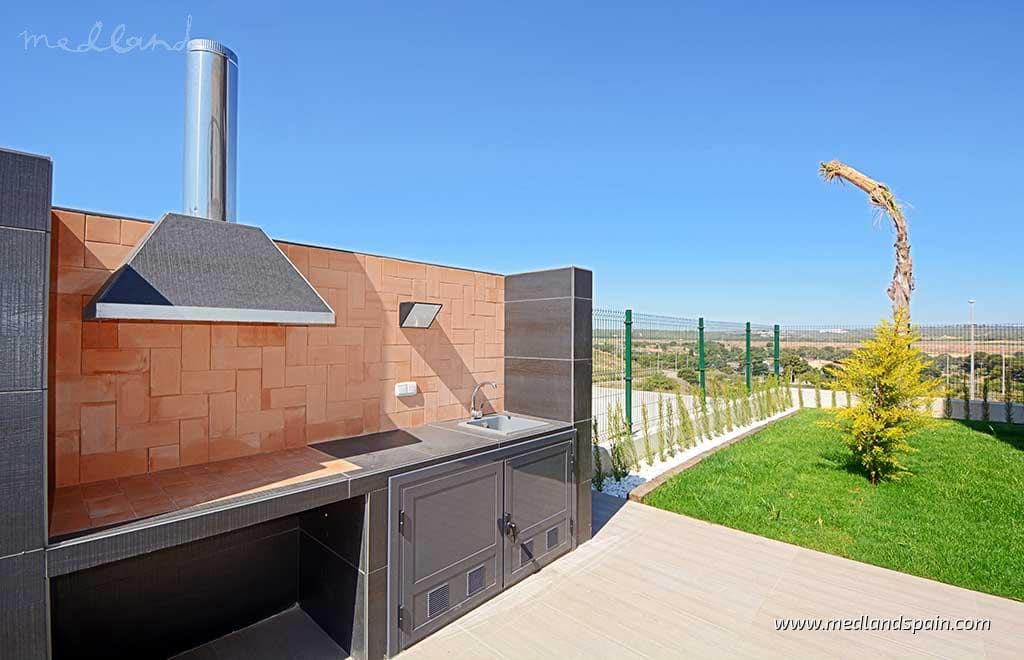 4 sypialnia Willa na sprzedaż w Campoamor z basenem - 995 000 € (Ref: 5879246)
