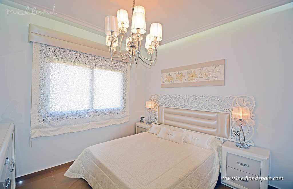 4 sypialnia Willa na sprzedaż w Campoamor z basenem - 995 000 € (Ref: 5879246)