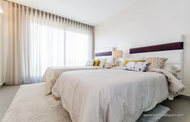 4 quarto Moradia para venda em Dehesa de Campoamor, Orihuela com piscina - 1 195 000 € (Ref: 5879253)