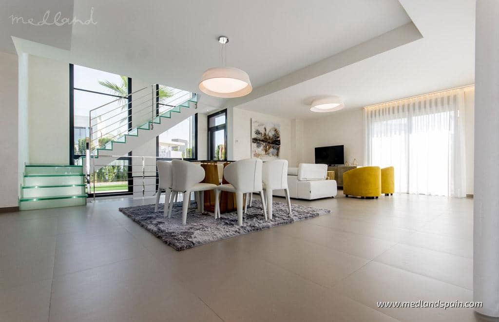 4 quarto Moradia para venda em Campoamor com piscina - 1 195 000 € (Ref: 5879253)