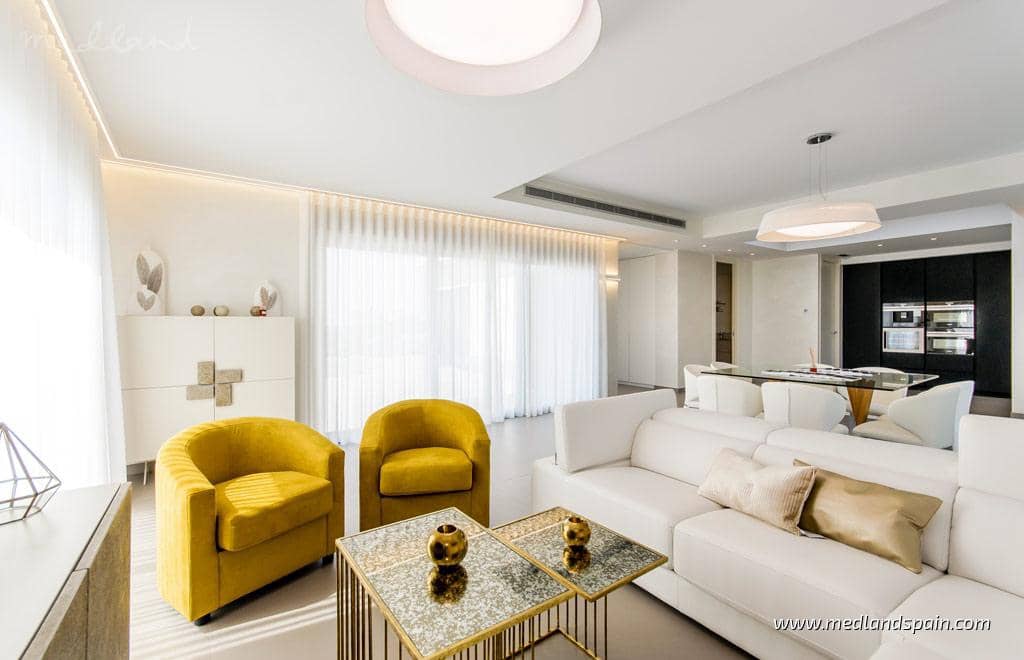 4 quarto Moradia para venda em Campoamor com piscina - 1 195 000 € (Ref: 5879253)