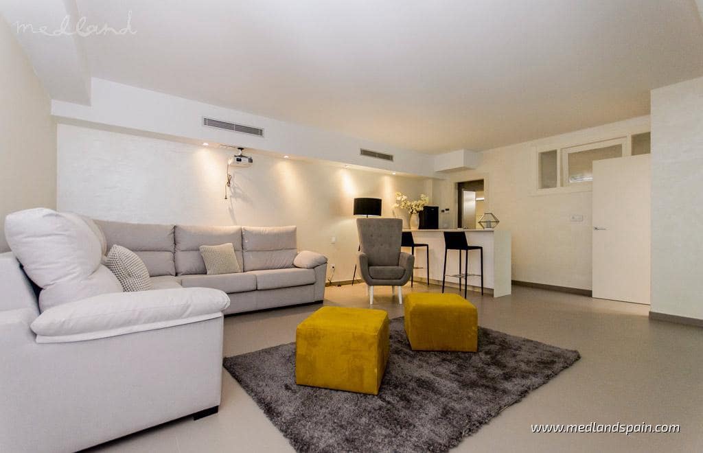 4 quarto Moradia para venda em Campoamor com piscina - 1 195 000 € (Ref: 5879253)