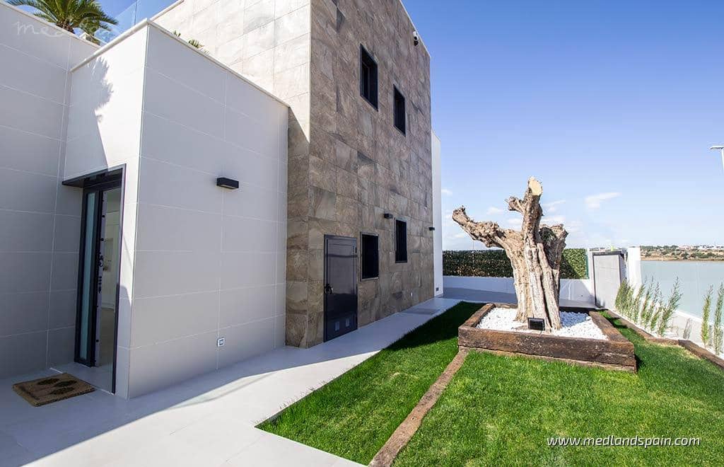 4 soveværelse Villa til salg i Dehesa de Campoamor med swimmingpool - € 1.195.000 (Ref: 5879254)