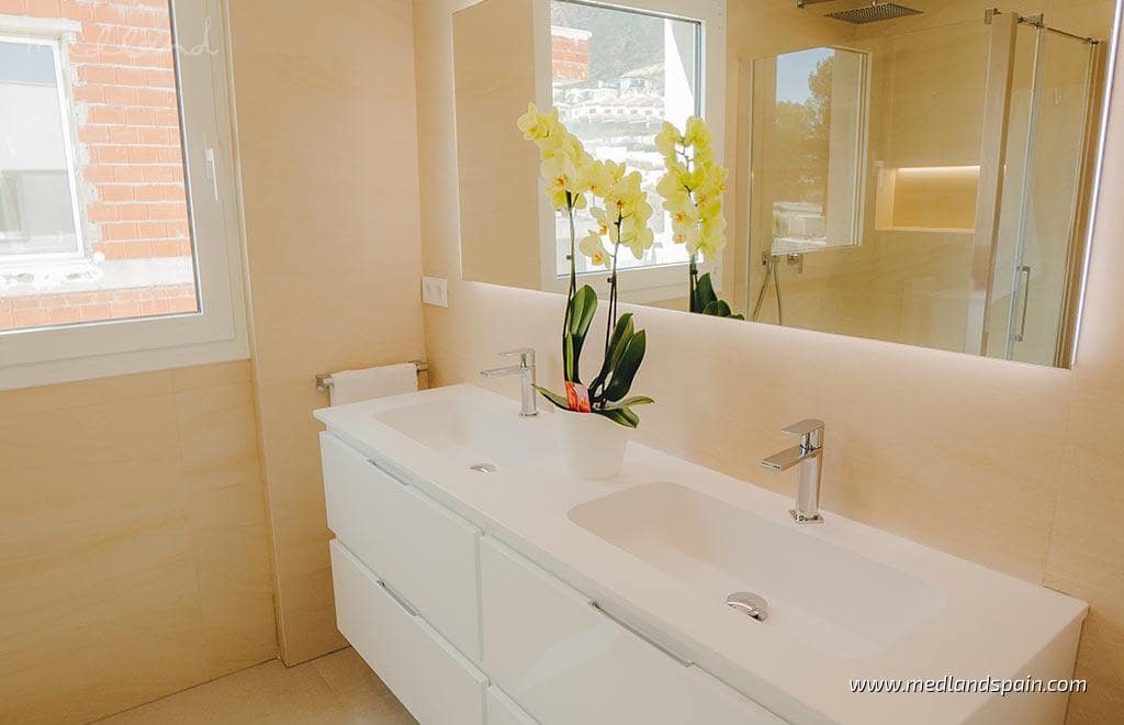 3 Zimmer Villa zu verkaufen in Finestrat mit Pool Garage - 870.000 € (Ref: 5879342)