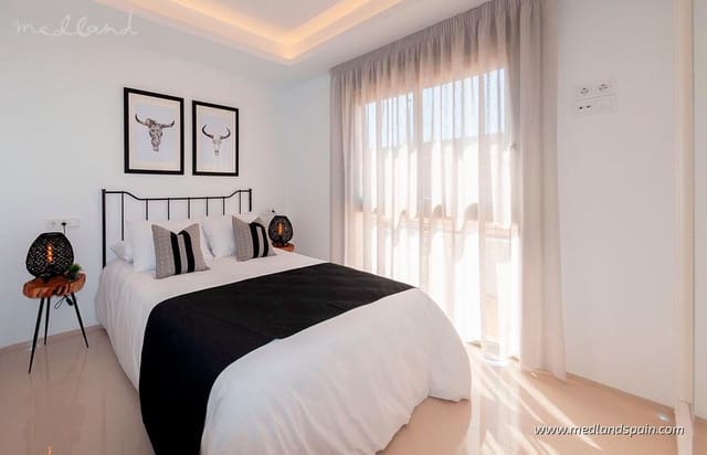 3 soveværelse Villa til salg i Centro, Los Alcázares med swimmingpool garage - € 544.841 (Ref: 6327352)