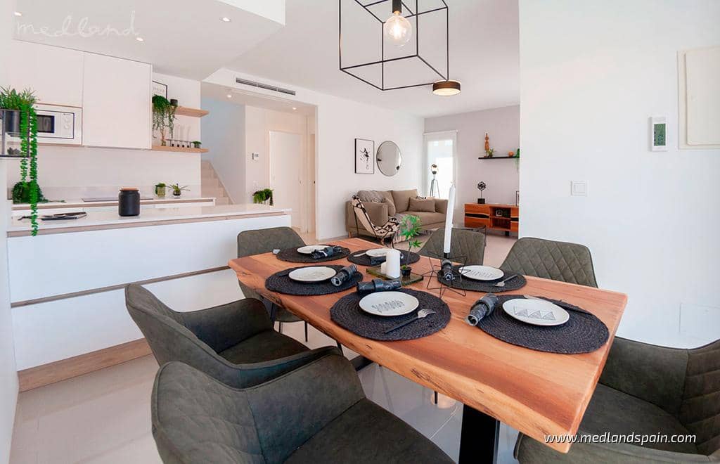 3 soveværelse Villa til salg i Los Alcazares med swimmingpool garage - € 544.841 (Ref: 6327352)