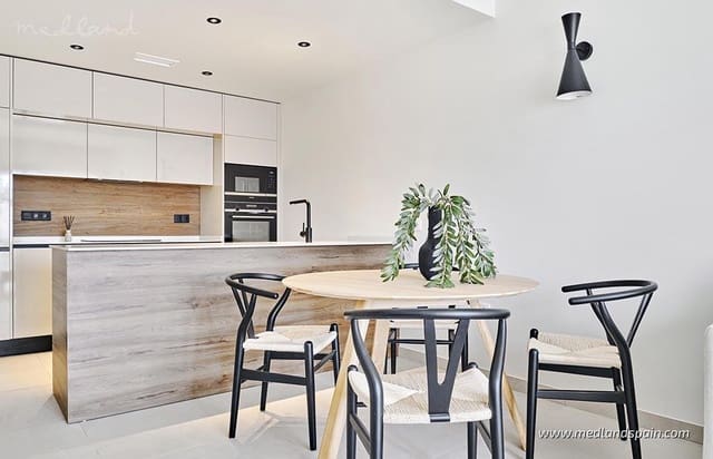 2 makuuhuone Huoneisto myytävänä paikassa La Veleta, Torrevieja mukana uima-altaan 
autotalli - 380 000 € (Ref: 6370240)