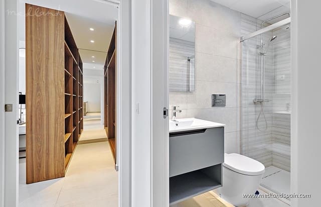 2 makuuhuone Huoneisto myytävänä paikassa La Veleta, Torrevieja mukana uima-altaan 
autotalli - 380 000 € (Ref: 6370240)