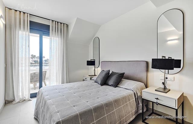 2 makuuhuone Huoneisto myytävänä paikassa La Veleta, Torrevieja mukana uima-altaan 
autotalli - 380 000 € (Ref: 6370240)
