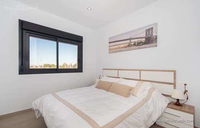 Chalet de 3 habitaciones en Ciudad Quesada, Rojales en venta con garaje - 559.900 € (Ref: 6689453)