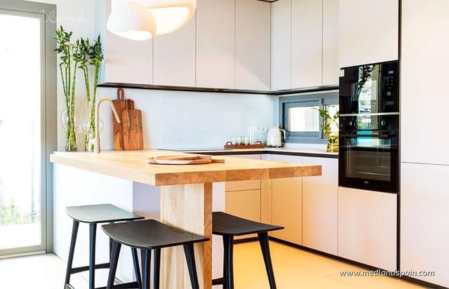 3 soverom Leilighet til salgs i Fuengirola med svømmebasseng garasje - € 1 350 000 (Ref: 6725893)