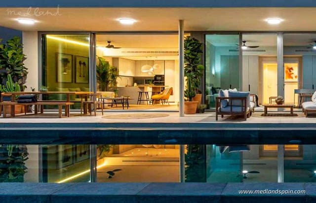 3 sovrum Lägenhet till salu i Fuengirola med pool garage - 1 350 000 € (Ref: 6725893)