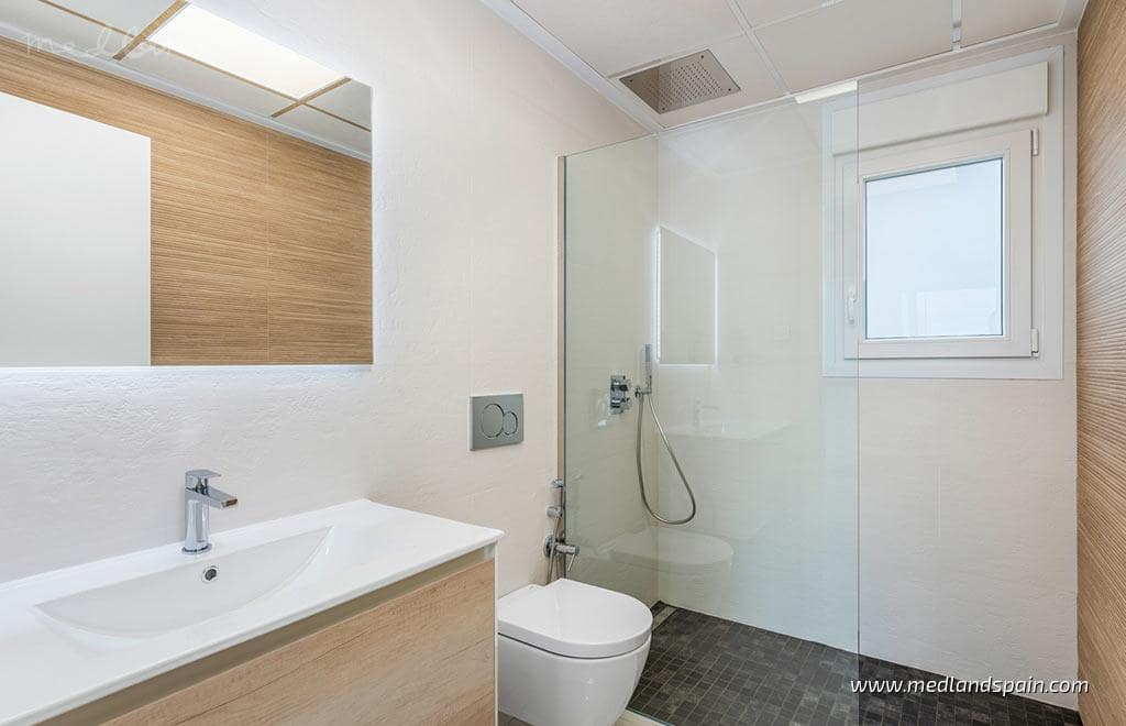 3 sypialnia Willa na sprzedaż w Los Montesinos z basenem garażem - 485 000 € (Ref: 6878599)