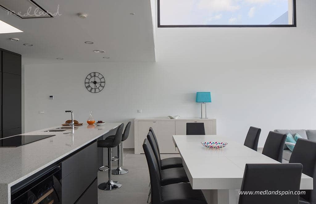 4 bedroom Villa for sale in Banos y Mendigo with pool garage - € 964,000 (Ref: 6925049)