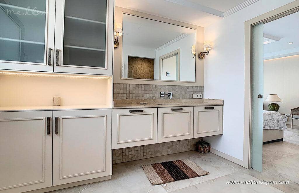 4 sovrum Villa till salu i Cumbre del Sol med pool garage - 1 350 000 € (Ref: 6934695)