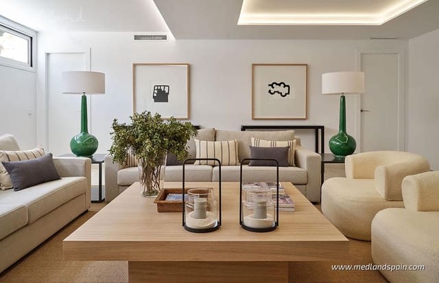 3 soverom Villa til salgs i Valdeolletas - Las Cancelas - Xarblanca, Marbella med svømmebasseng garasje - € 1 950 000 (Ref: 6949542)