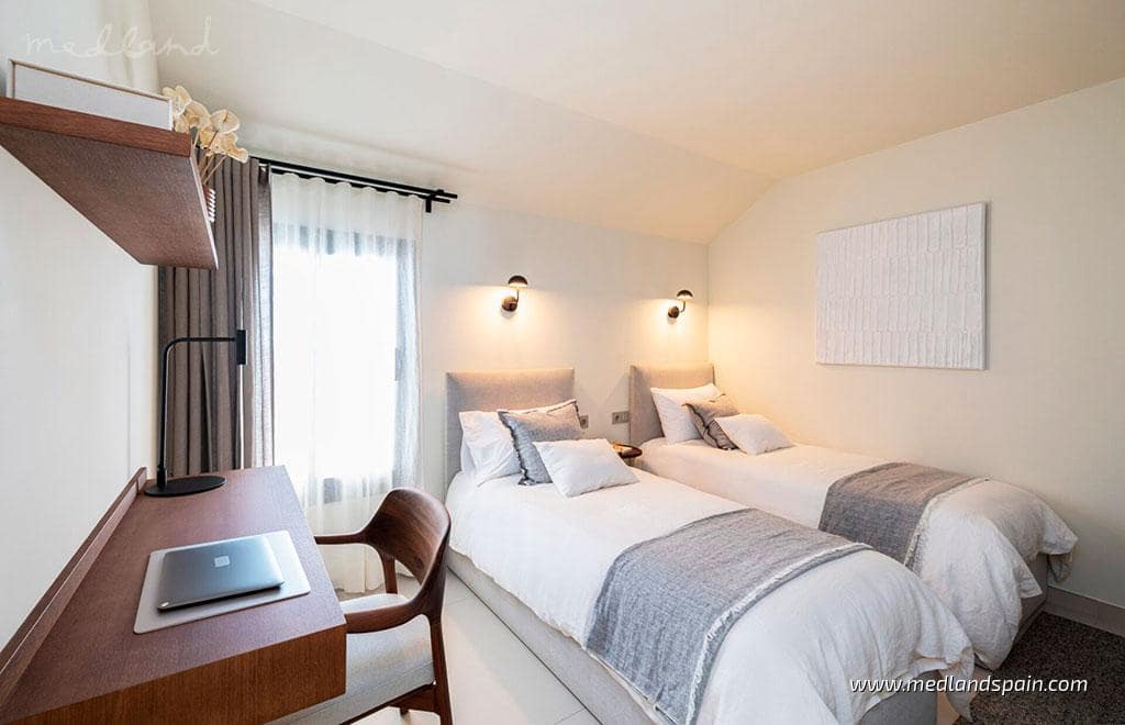 3 sovrum Lägenhet till salu i Fuengirola med pool garage - 1 690 000 € (Ref: 6976199)