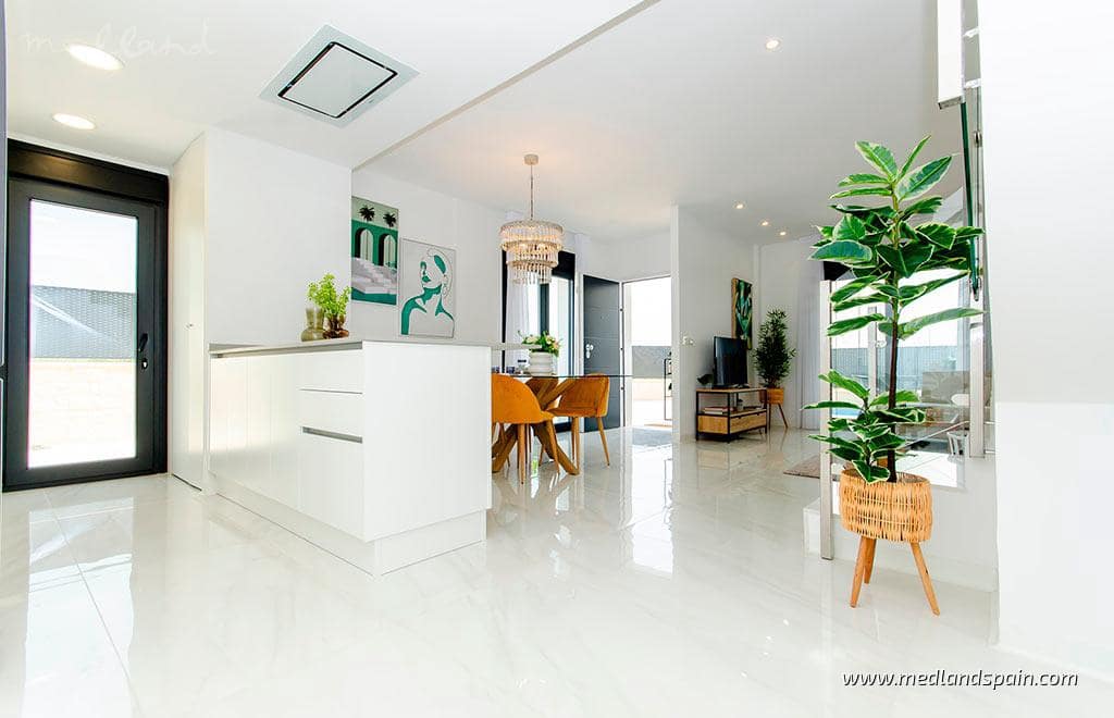 3 soveværelse Villa til salg i San Miguel de Salinas med swimmingpool garage - € 389.000 (Ref: 6983870)