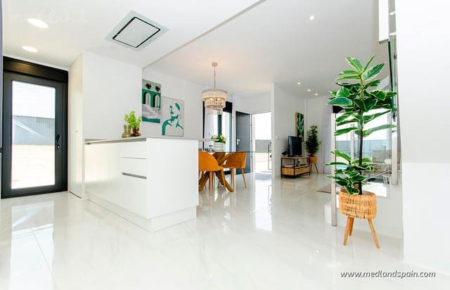 3 soveværelse Villa til salg i San Miguel de Salinas med swimmingpool garage - € 389.000 (Ref: 6983870)