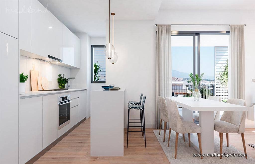 2 soveværelse Lejlighed til salg i Estepona med swimmingpool garage - € 689.000 (Ref: 7059962)