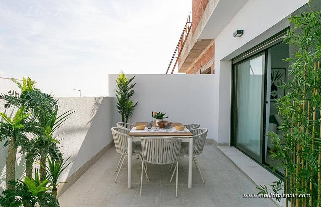2 soveværelse Lejlighed til salg i Torrevieja med swimmingpool garage - € 305.000 (Ref: 7112427)