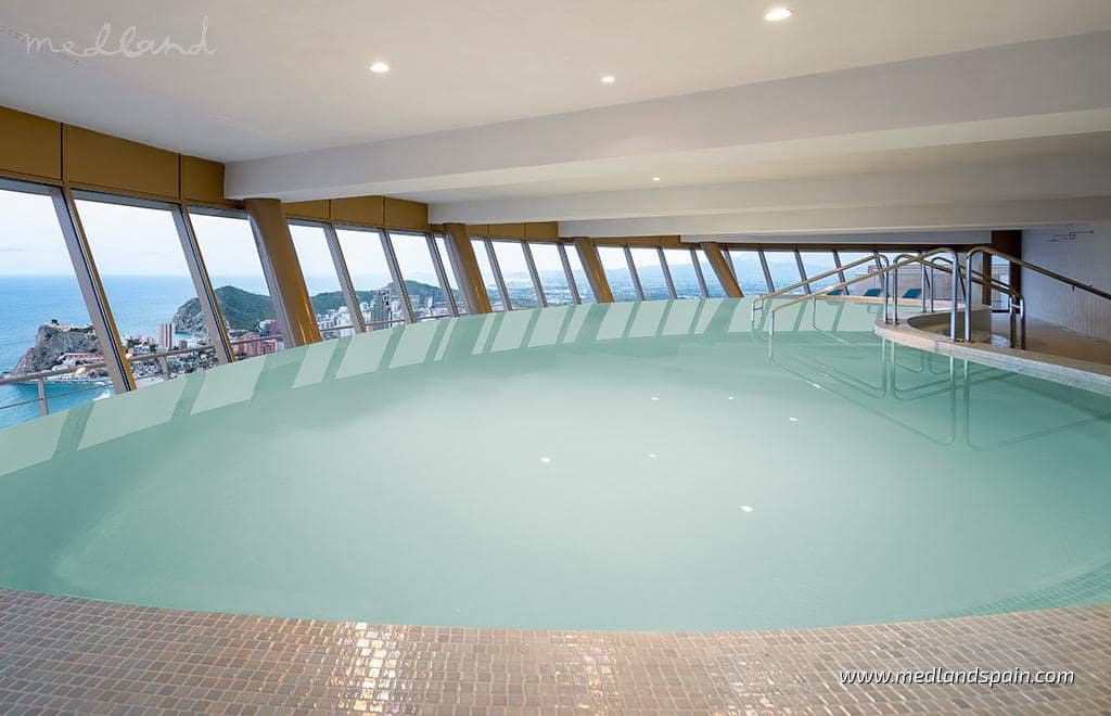 2 slaapkamer Appartement te koop in Benidorm met zwembad garage - € 1.170.000 (Ref: 7117353)