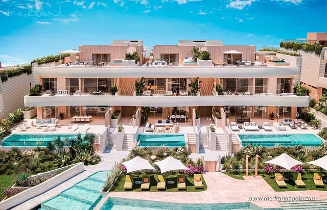 Apartamento de 3 habitaciones en Marbella en venta con piscina garaje - 5.200.000 € (Ref: 7172893)