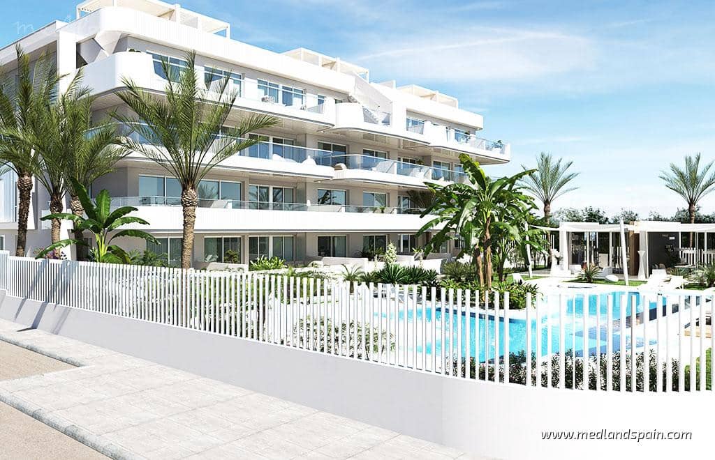 3 soveværelse Lejlighed til salg i Cabo Roig med swimmingpool garage - € 369.000 (Ref: 7251935)