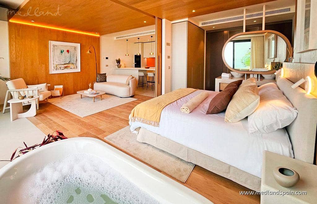 3 chambre Appartement à vendre à Fuengirola avec piscine garage - 1 950 000 € (Ref: 7286518)