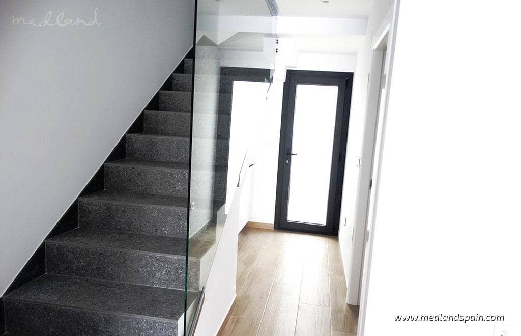 3 makuuhuone Huvila myytävänä paikassa Pilar de la Horadada mukana uima-altaan 
autotalli - 379 900 € (Ref: 7318531)